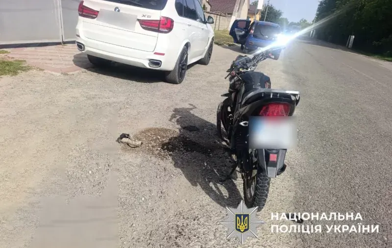 Смертельна ДТП на Буковині: мотоцикліст виїхав на зустрічну смугу та зіткнувся з Mercedes