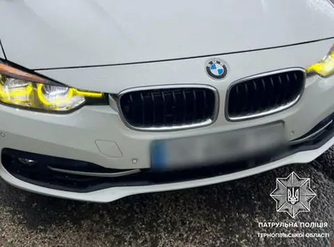 На Тернопільщині BMW їхала з чужими номерами: штраф 1190 гривень