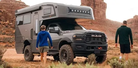 Кемпер GXV Wild на базі RAM 3500: американці створили будинок на колесах за $300