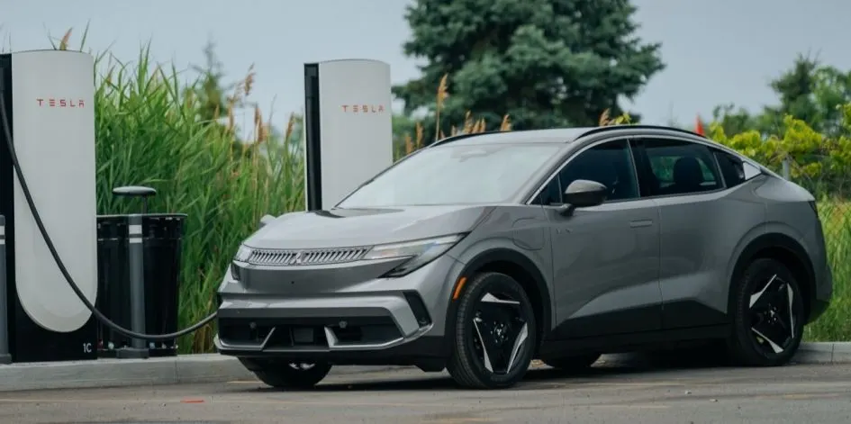 Mitsubishi Eclipse Sportback отримав порти від Tesla