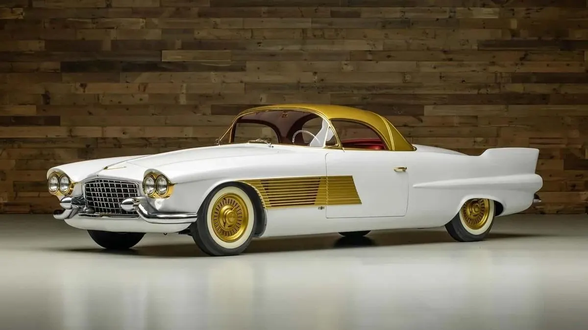 Cadillac Elegante 1953 продали за $1,275 млн — це новий рекорд для марки