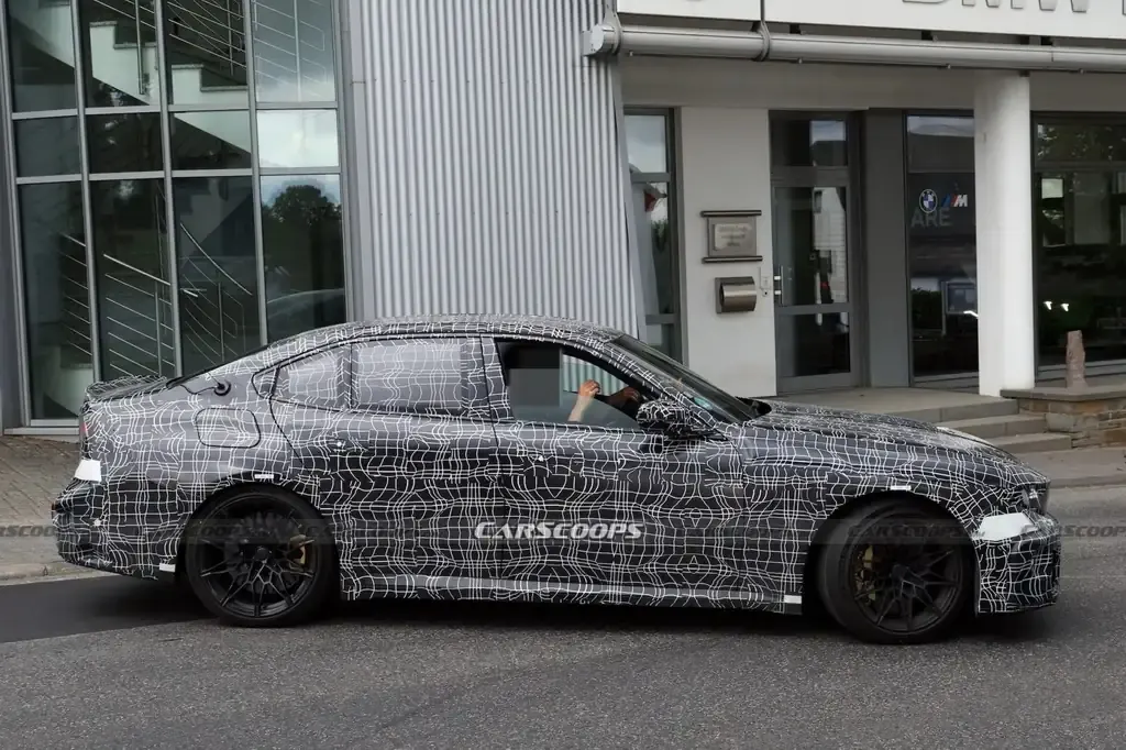 BMW M3 G84: бензинова версія помічена на Нюрбургринзі, дебют у 2028 році