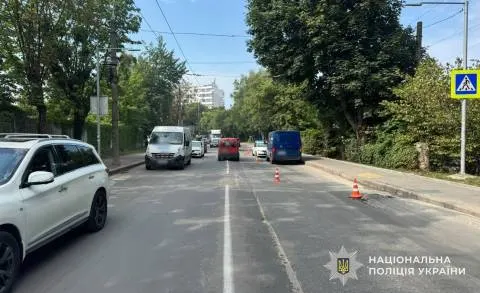 У Львові Volkswagen збив пішохідку: водію загрожує до трьох років