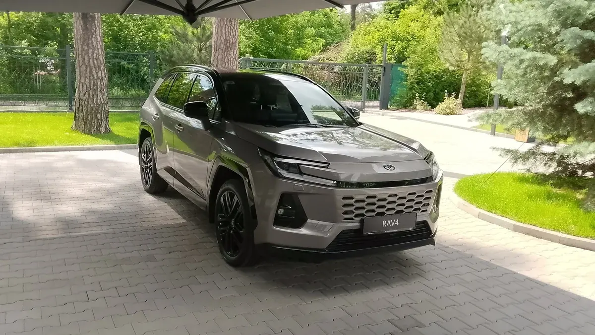 Кросовери домінують: топ-10 нових авто в Україні за липень