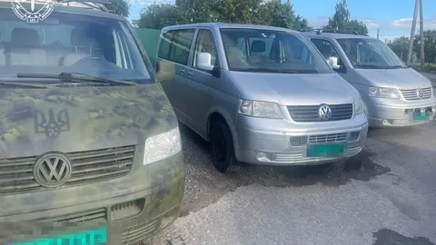 Суд над сарненцем: 51 авто для ЗСУ продали замість передачі військовим