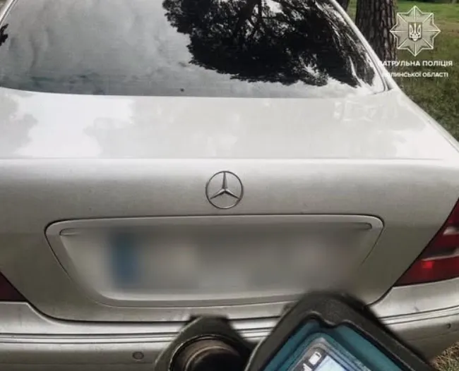 У Луцьку водій Mercedes перевищив швидкість і «попався» на 0,52 проміле