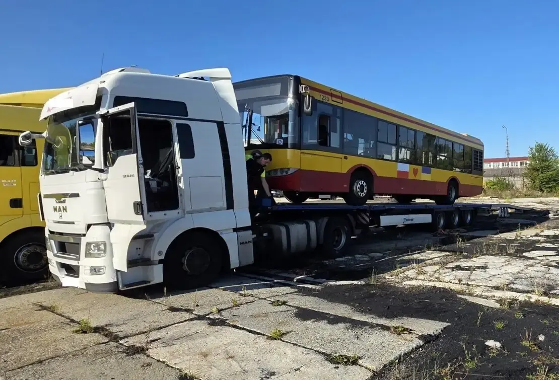 Поляки зібрали 624 тис. злотих і відправили Вінниці перші три автобуси Solaris