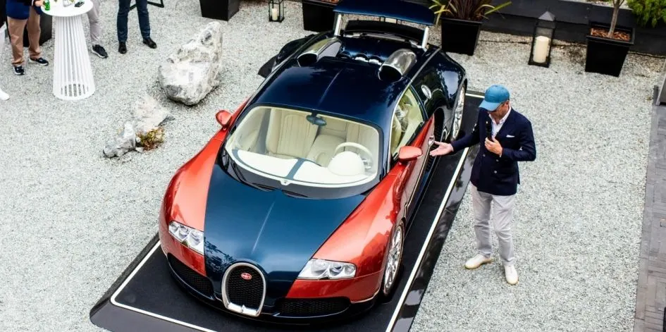 Bugatti повернув до життя Veyron: 20 років історії в одному гіперкарі