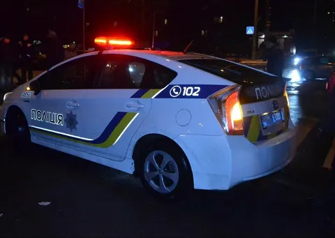 У Тернополі водій Toyota втік від патрульних, зніс BMW і Hyundai та заявив: «Я н