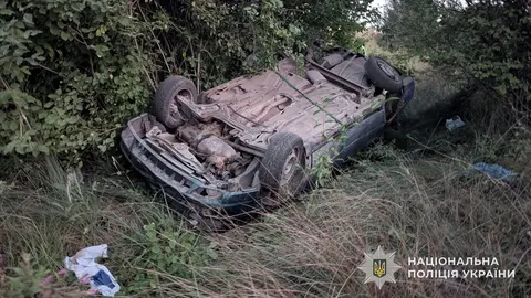 Смертельна ДТП на Львівщині: Volkswagen Golf перекинувся у кюветі, водій загинув