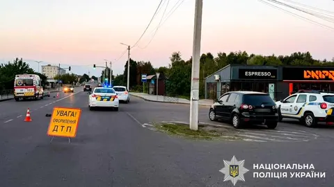Смертельна ДТП у Дубні: електрокар збив пішохода, який перебігав дорогу