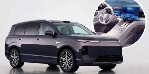 BYD розкрила салон флагманського кросовера Sealion 08