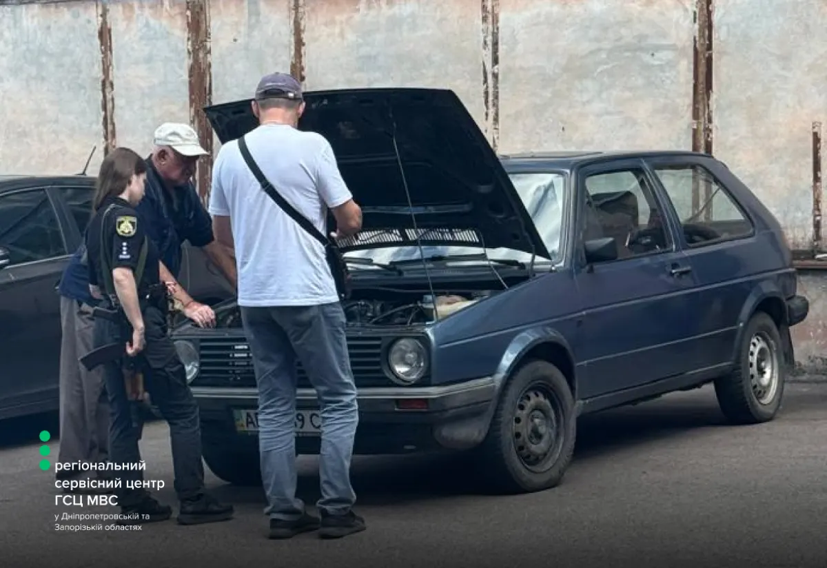 Підроблений номер двигуна: на Дніпропетровщині зупинили перереєстрацію авто