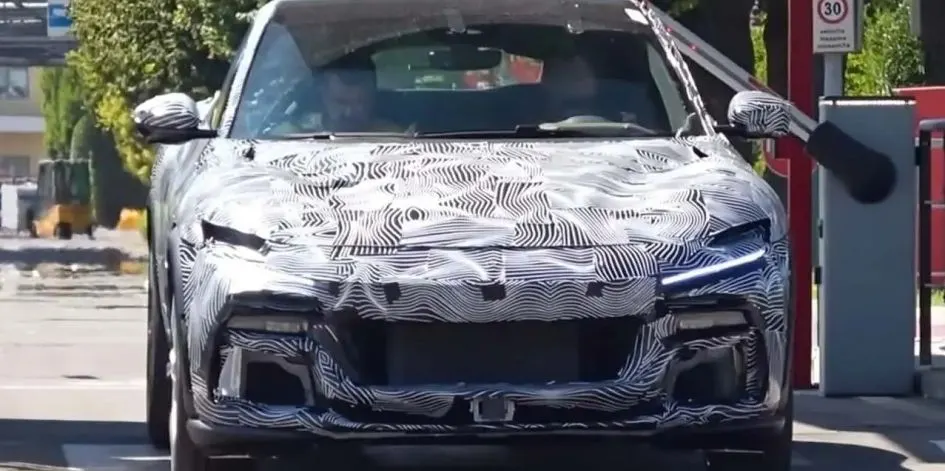 Ferrari тестує оновлений Purosangue: що відомо