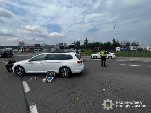У Стрию Volkswagen Passat збив двох пішоходів: подробиці ДТП