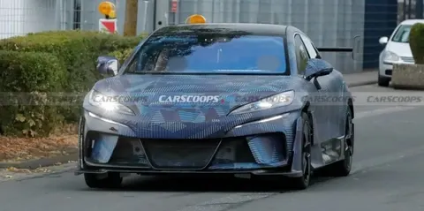Denza Z9 GT: закамуфльований прототип екстремального універсала помітили в Європ