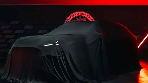 Mercedes-AMG показав тизер електричного кросовера: 1169 к.с. і розгін за 2,4 с