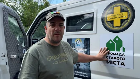 Італієць привіз третій бронефургон для евакуації на Донеччині