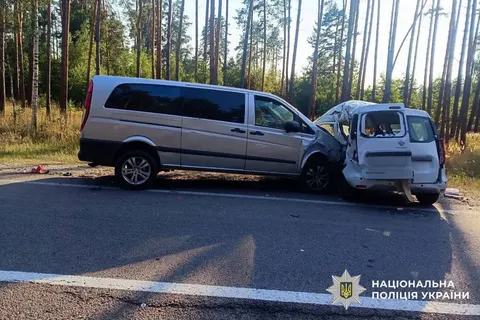 Смертельна ДТП на Вишгородщині: Renault розвертався з узбіччя