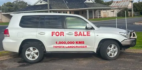 Toyota Land Cruiser 200 з Австралії підкорила позначку в мільйон кілометрів