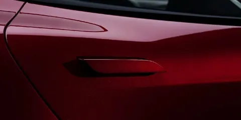 Tesla відкликає майже 3 млн авто в Китаї через аварійні ручки дверей