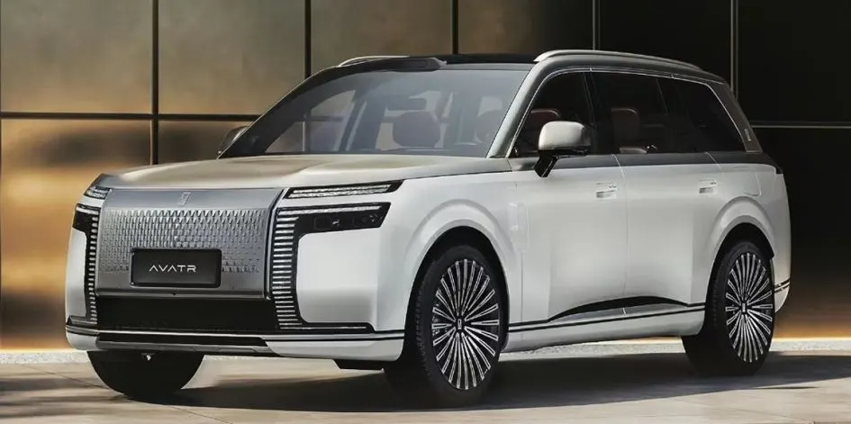 Avatr T09: флагманський кросовер від Changan, Huawei та CATL показали на фото