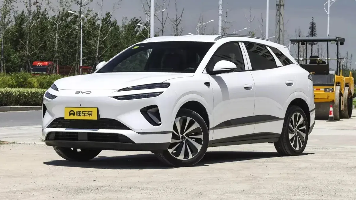 Китайські авто в Україні: попит обвалився на 56%, але BYD і Zeekr тримають позиції