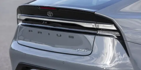 Toyota переоснастить заводи під батареї нового покоління для гібридів