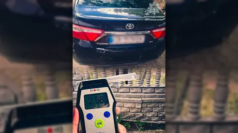 У Чернігові водій Toyota наїхав на паркан і втік: що йому загрожує
