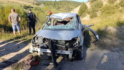 Renault Modus злетів із дороги на Львівщині: водій загинув на місці