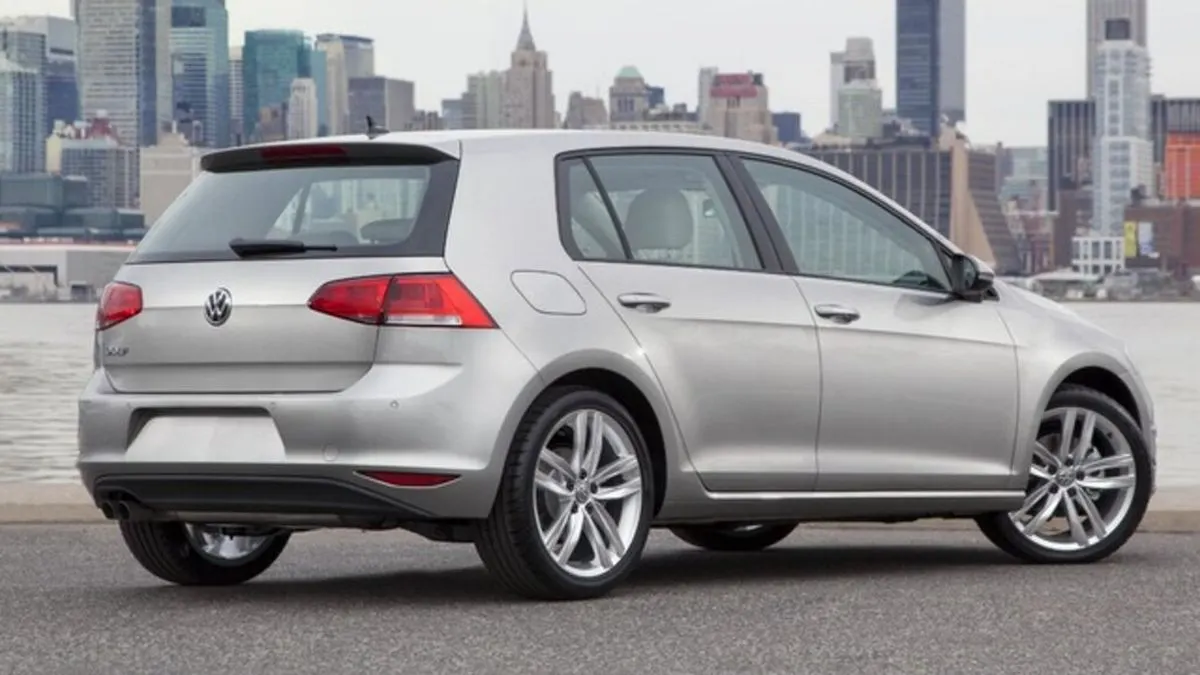 Volkswagen Golf очолив рейтинг вживаних авто України за серпень
