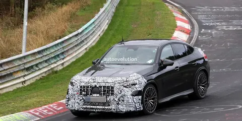 Mercedes-AMG GLC 53 Coupe готують до оновлення: нові фари та збережений шестицил
