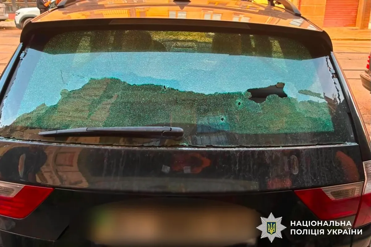 Стрілянина через зачинені ворота: киянину загрожує до 5 років обмеження волі