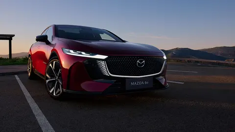 Mazda 6e 2027: нова батарея LFP, 560 км ходу та комплектація Homura Plus