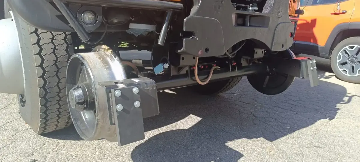 Unimog від Баффета: всюдихід, який рятуватиме залізницю Києва