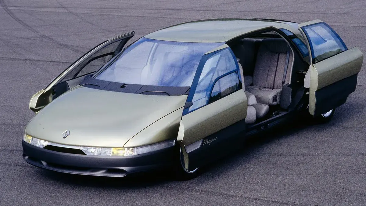 Renault Megane 1988: концепт, який випередив час із камерами та комп'ютером