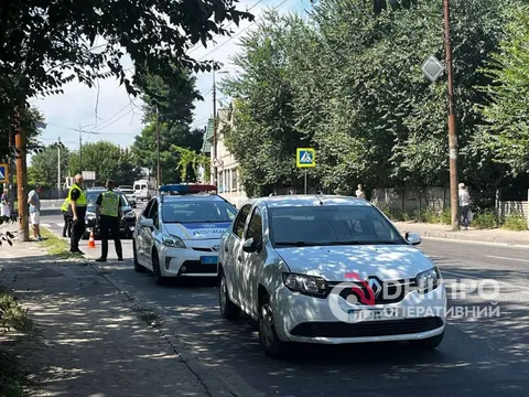 У Дніпрі Renault збив жінку на переході: яке покарання загрожує водію