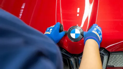 BMW скоротить 8 000 співробітників: деталі програми та причини