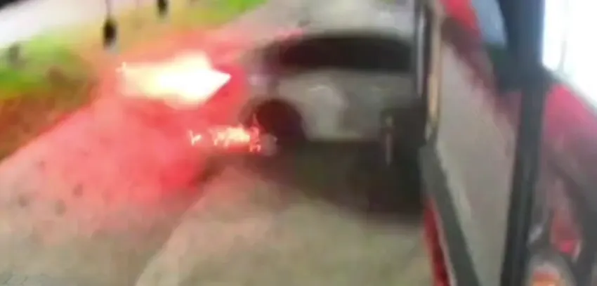 18-річна водійка BMW розбила вітрину закладу в Ужгороді: подробиці нічної ДТП