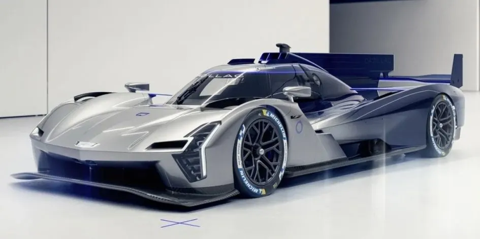 Cadillac V-ONE: гоночний прототип, який можна водити самому