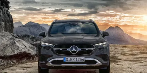 Mercedes відкликає 310 000 авто через ризик самовільного руху