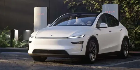 Tesla, Xiaomi та інші: у Китаї відкликають 4,3 млн авто через двері
