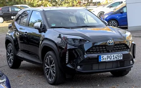 Субкомпактні кросовери в Україні: Toyota Yaris Cross лідирує з великим відривом